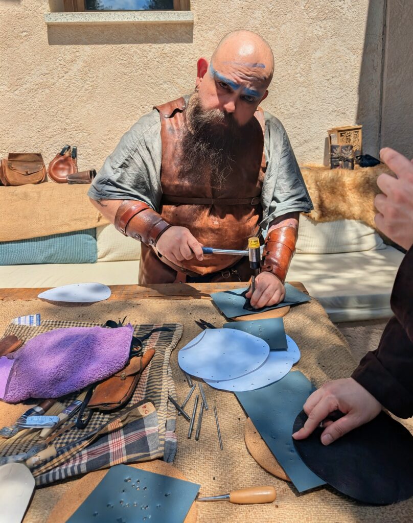 Taller de cuero - boda medieval